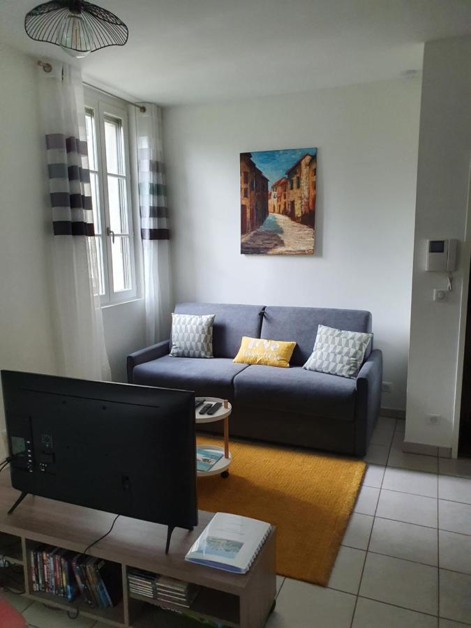 Appartement Cosy Au Calme Et En Centre Ville 艾克斯莱班 外观 照片